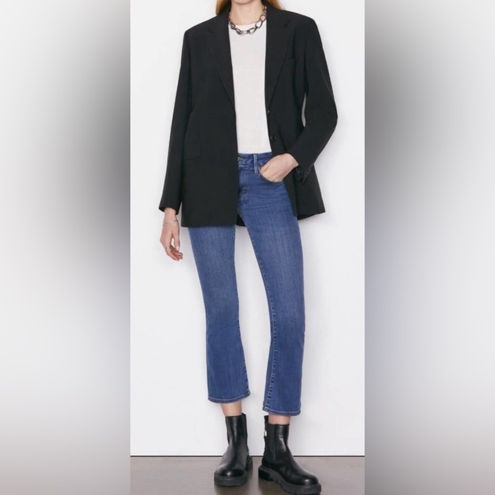 FRAME Le Mini Boot jeans hemmed 26” to cropped length. Women size 29 mid rise